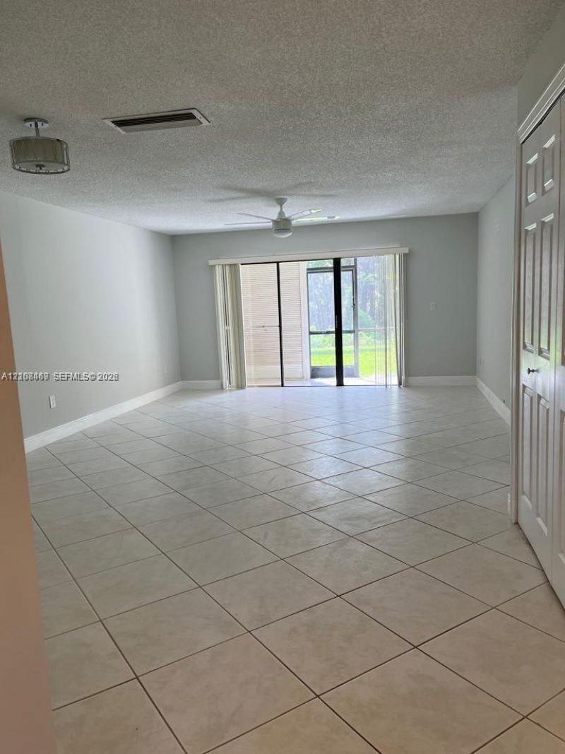 21362 Juego Cir, Unit 33E, Boca Raton, FL 33433 Photo