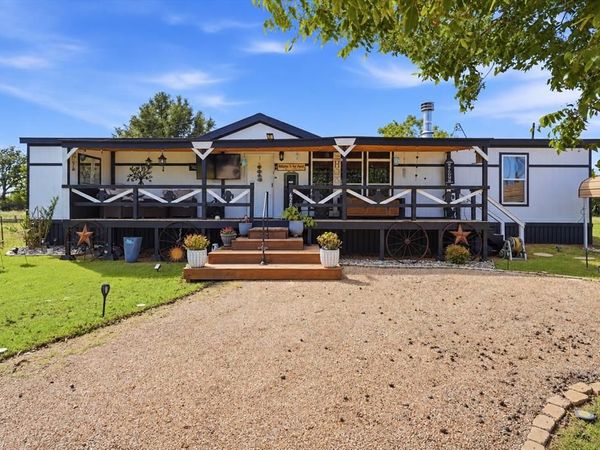 6200 S Lakeside Hills Court, Granbury, TX 76048