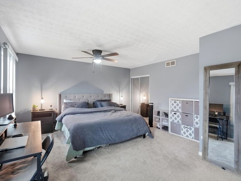 495 Clairbrook Avenue , Unit JG5, Columbus, OH 43228 Photo 18