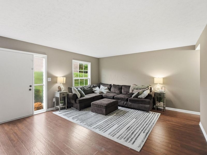 495 Clairbrook Avenue , Unit JG5, Columbus, OH 43228 Photo 5