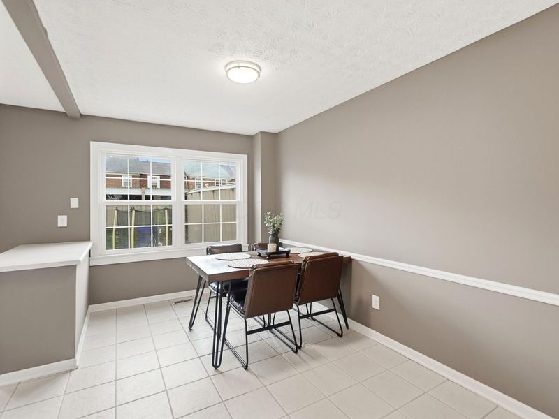 495 Clairbrook Avenue , Unit JG5, Columbus, OH 43228 Photo 8