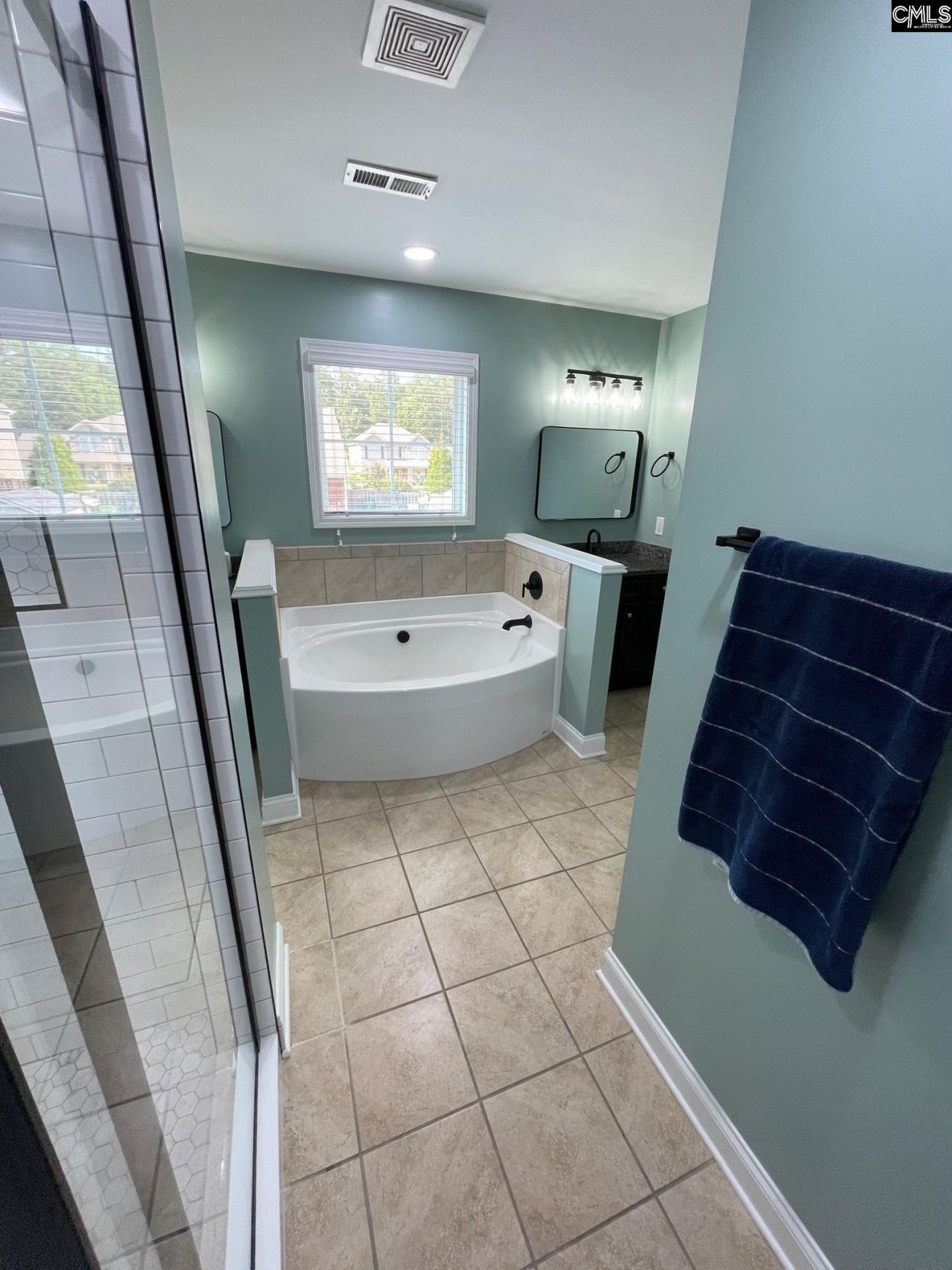 640 Stoneywater Court  Photo 25