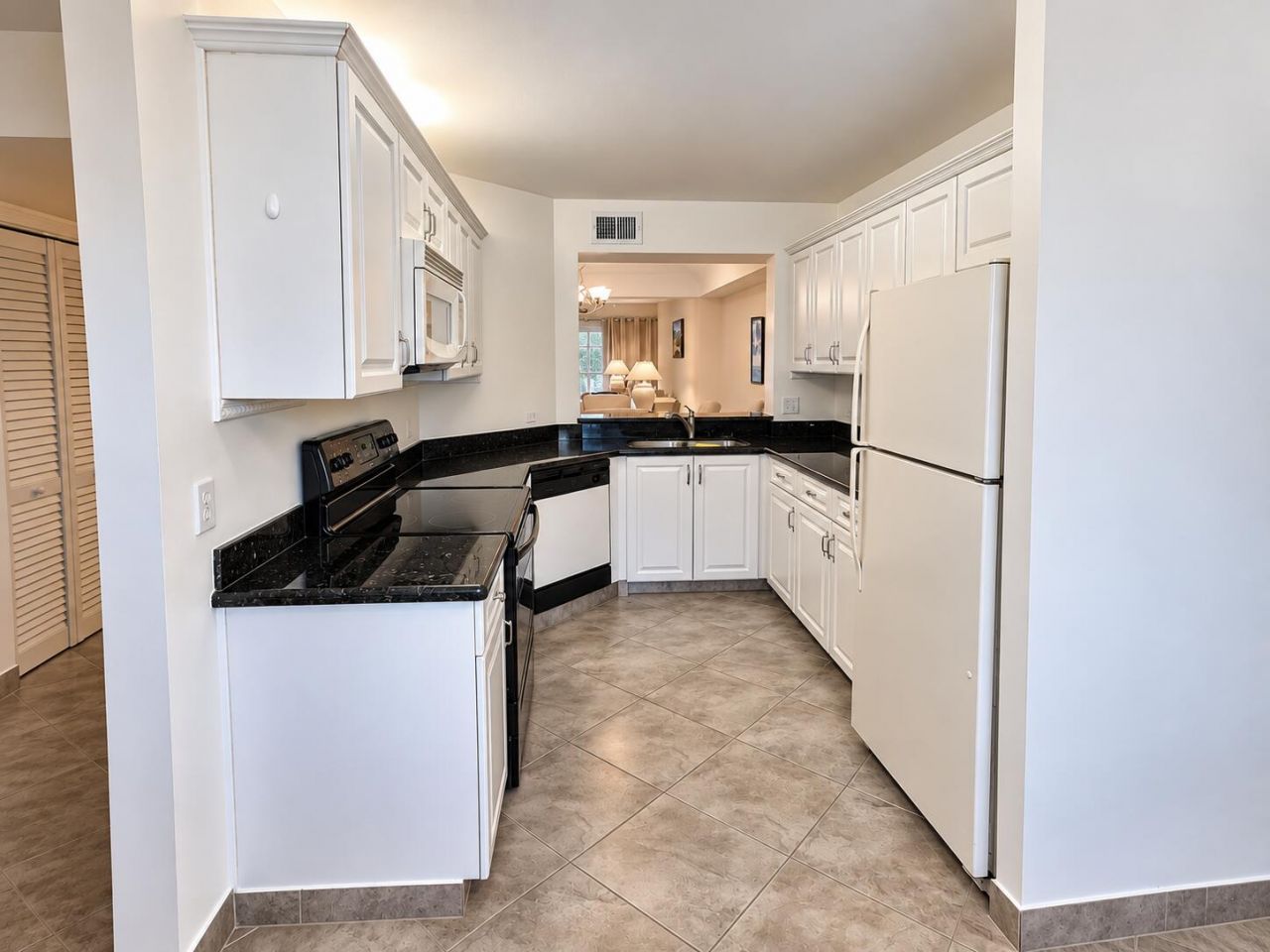 23370 Carolwood Lane, Unit 203, Boca Raton, FL 33428 Photo