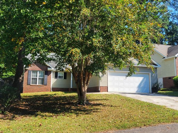 120 Kensington Way , Aberdeen, NC 28315