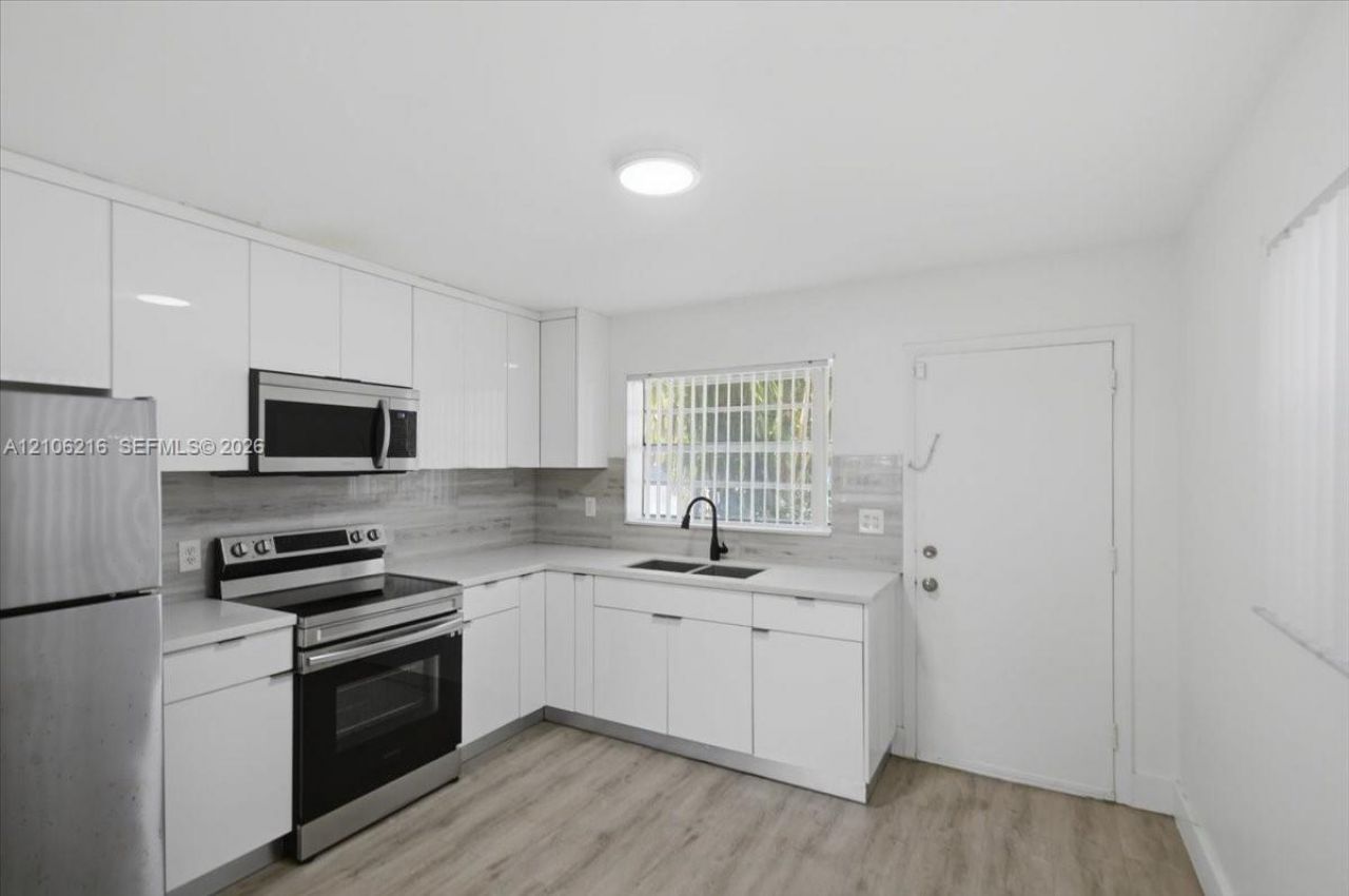 15741 NW 39th Ct, Unit 1, Miami Gardens, FL 33054 Photo