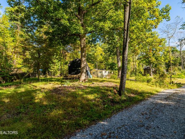 6011 Ohio St, Tallassee, TN 37878