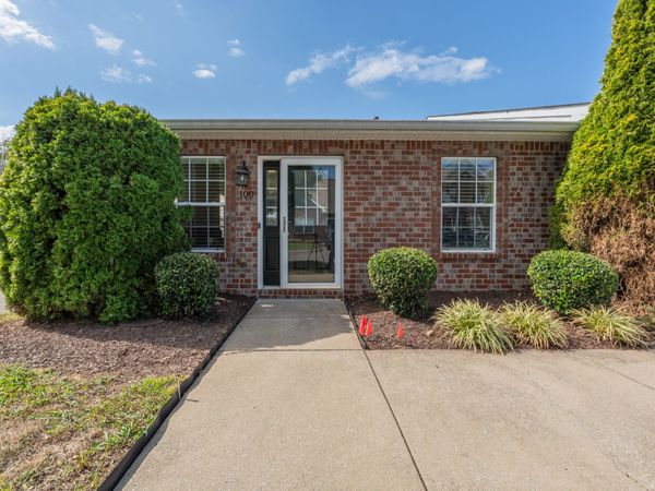 1040 Charlie Daniels Pkwy , Unit 100, Mount Juliet, TN 37122