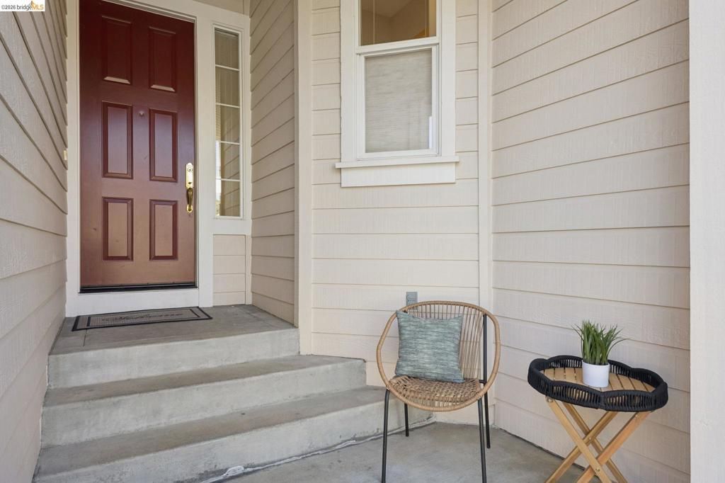 5503 Rainbow Cir, Santa Rosa, CA 95409 Main Photo