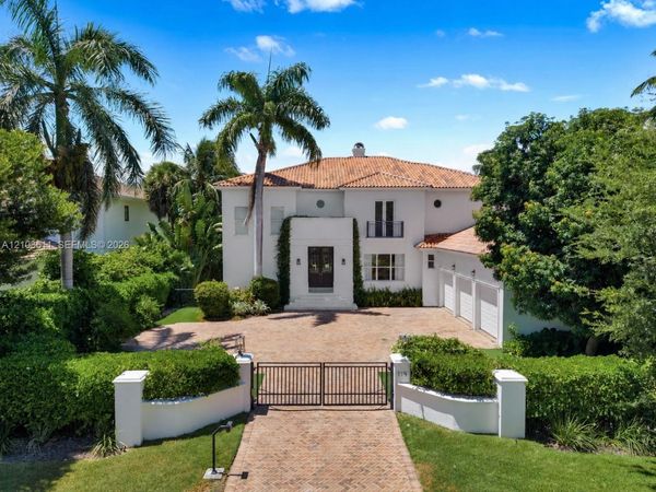 119 Paloma Dr , Coral Gables, FL 33143