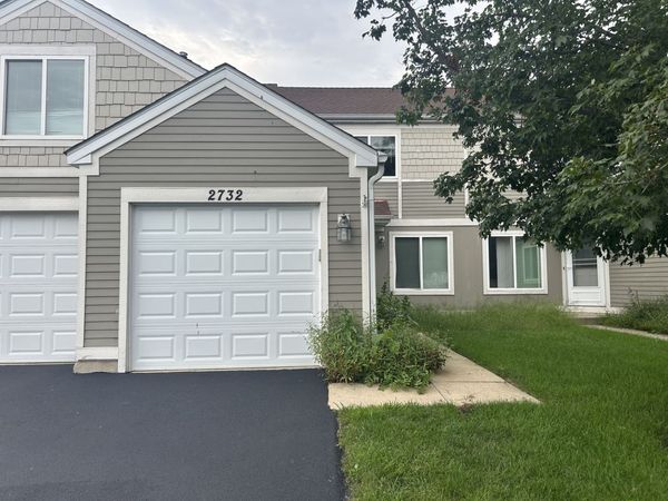 2732 Wilshire Court, Aurora, IL 60502