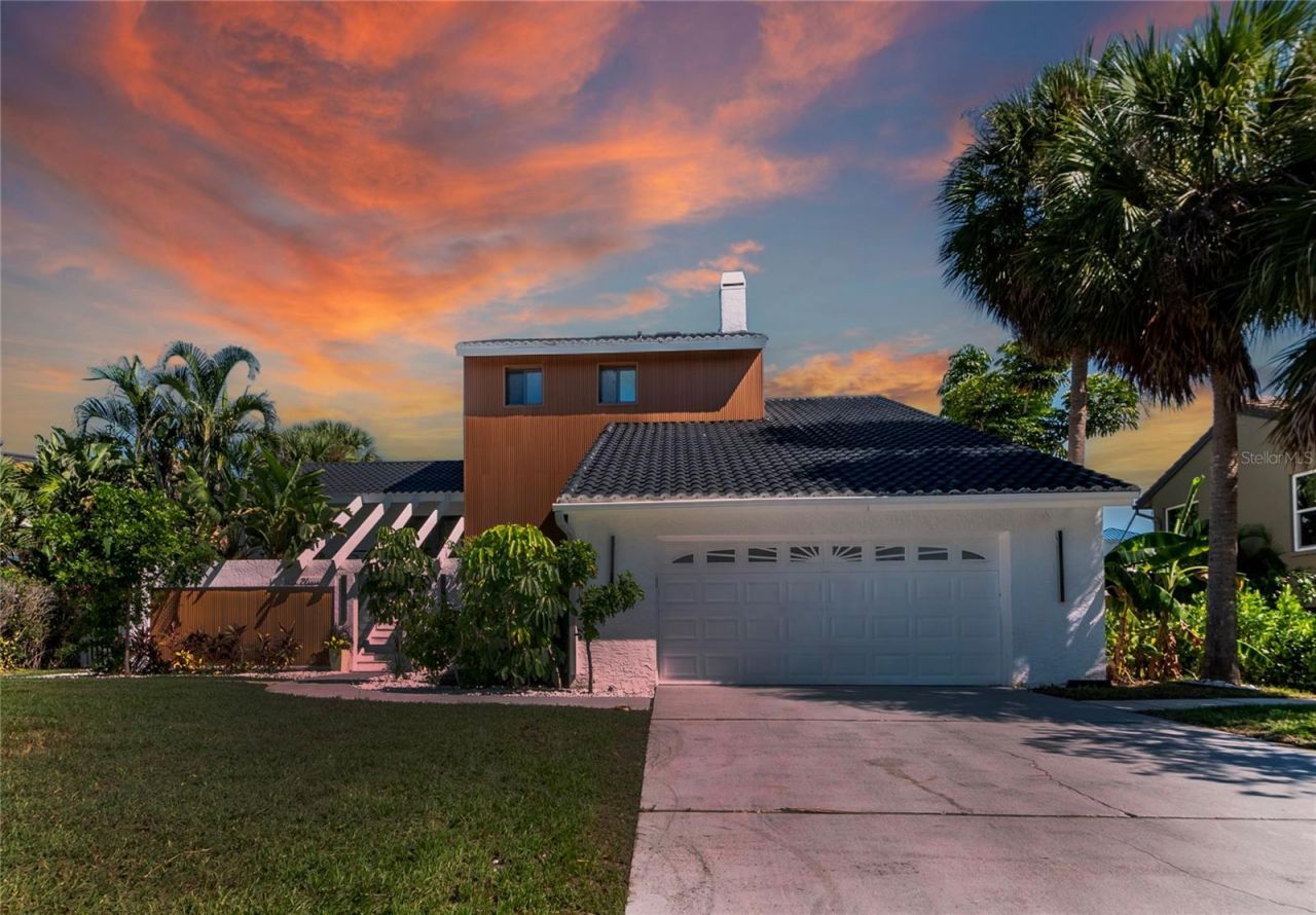 807 2nd Avenue S, Tierra Verde, FL 33715 Photo