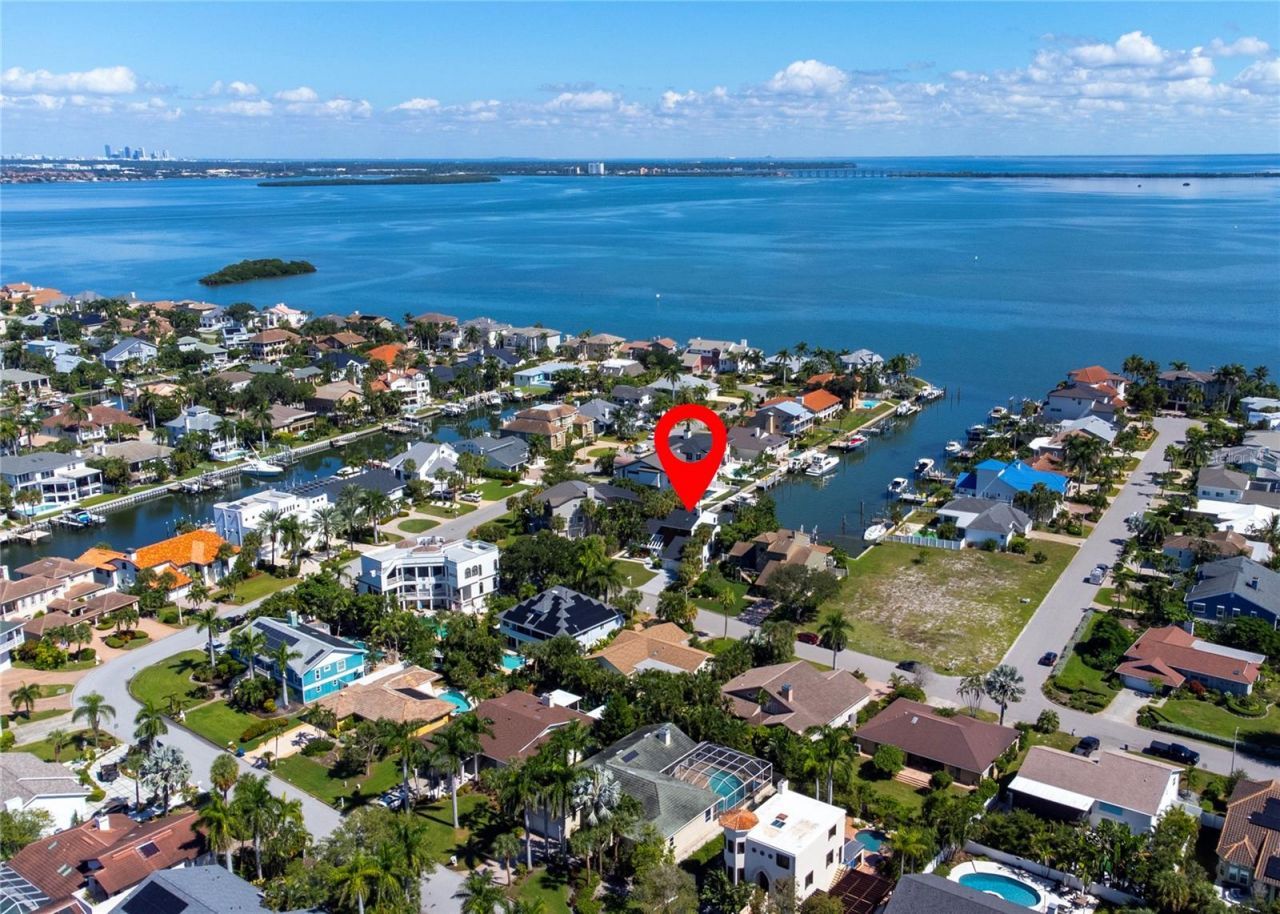 807 2nd Avenue S, Tierra Verde, FL 33715 Photo