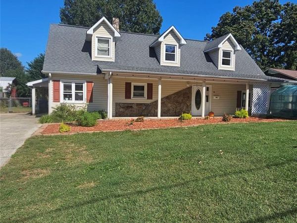 903 Union Street, Maiden, NC 28650