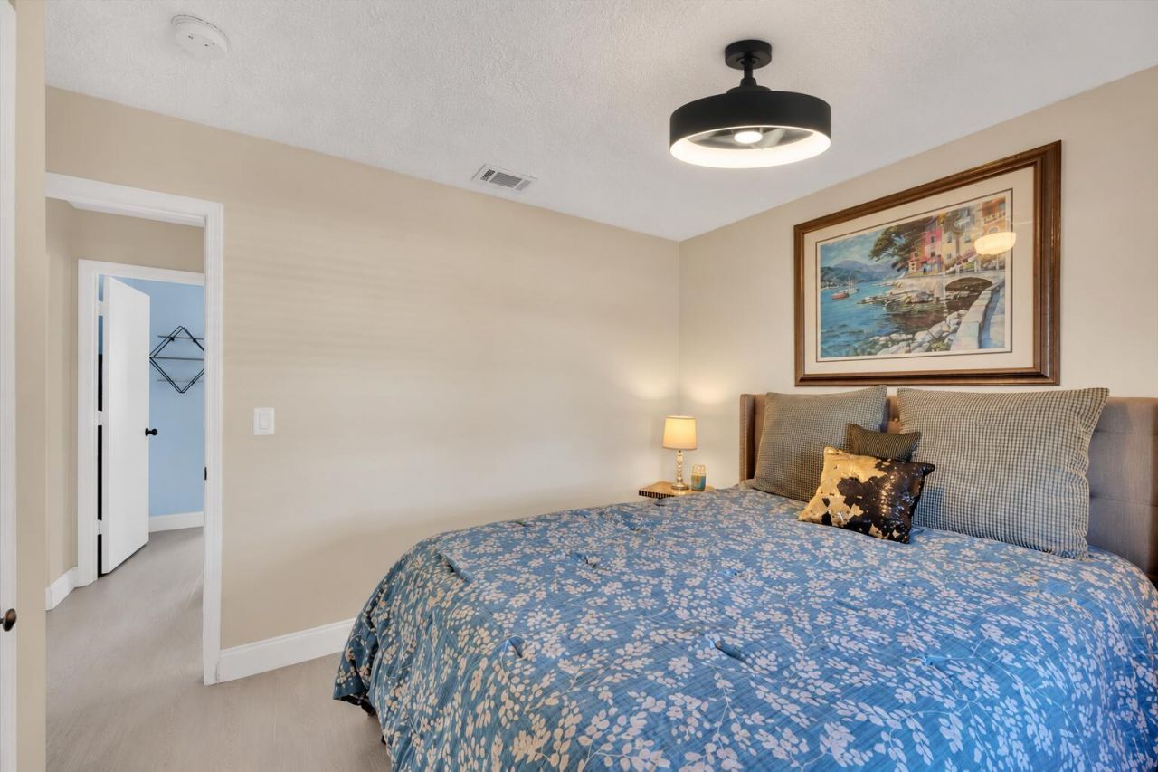 2268 SE Longhorn Avenue, Port Saint Lucie, FL 34952 Photo