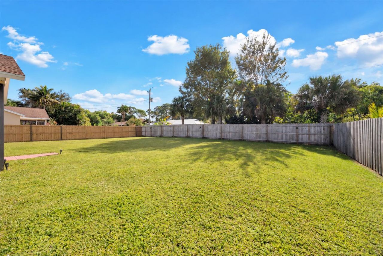 2268 SE Longhorn Avenue, Port Saint Lucie, FL 34952 Photo
