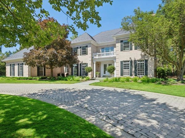 351 Wallace Road , Lake Forest, IL 60045