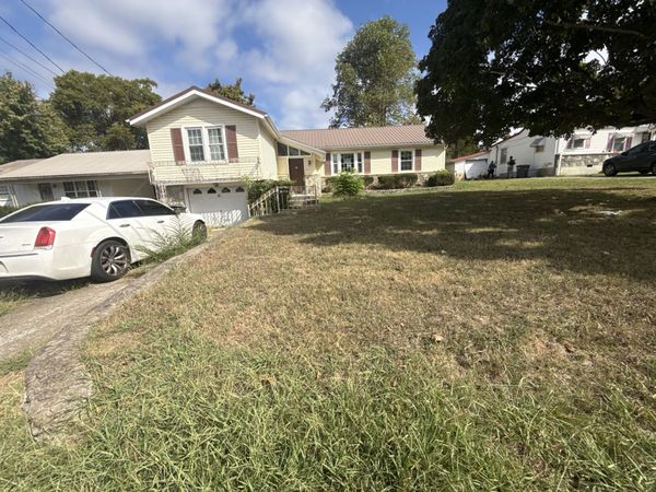 1507 Lawndale St , Fayetteville, TN 37334