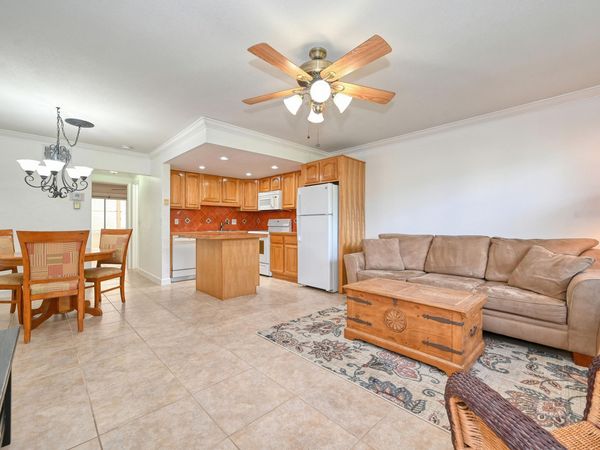 102 COVENTRY E, West Palm Beach, FL 33417