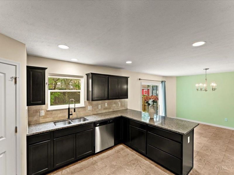 11048 Margaretta Avenue, Blue Ash, OH 45242 Photo 20