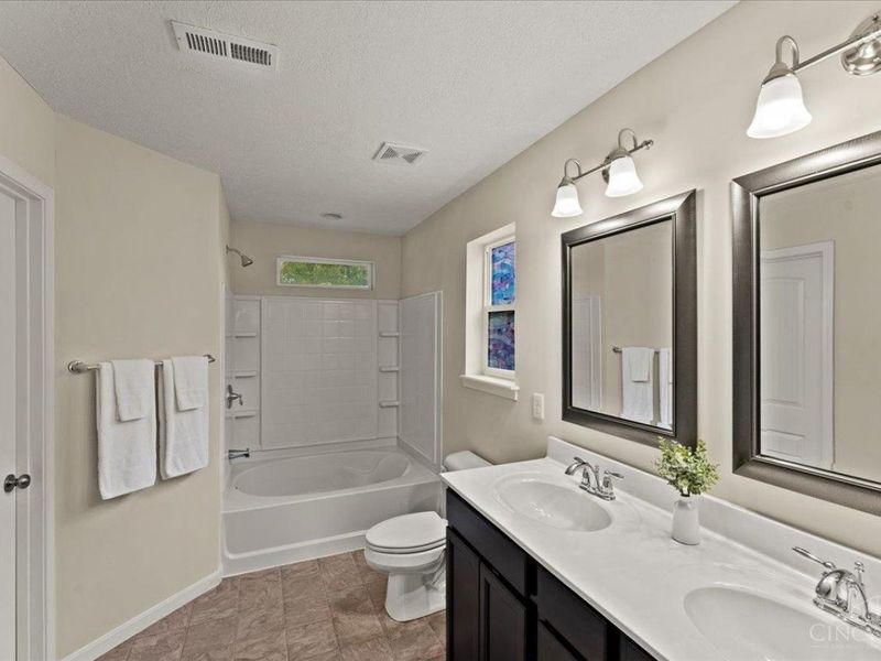 11048 Margaretta Avenue, Blue Ash, OH 45242 Photo 33