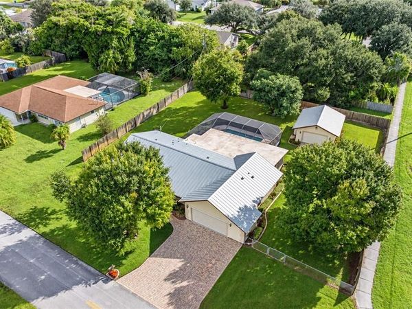 410 10TH Court, Vero Beach, FL 32962