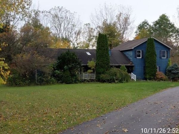 7687 North Street Road , Auburn, NY 13021