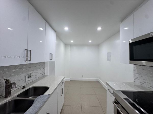 4200 Hillcrest Dr , Unit 604, Hollywood, FL 33021