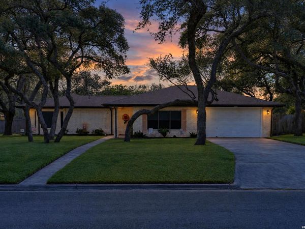 3103 Traylor, Rockport, TX 78382