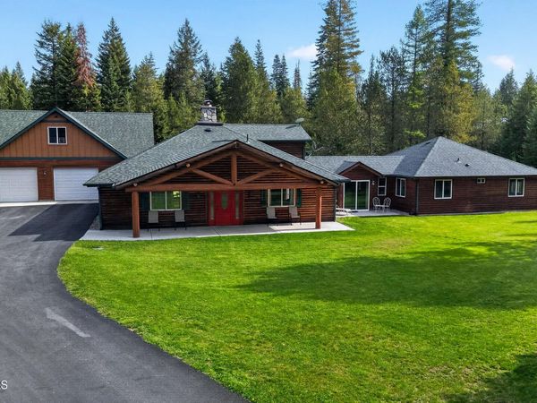 18209 N Cedar Grove LN , Hayden, ID 83835