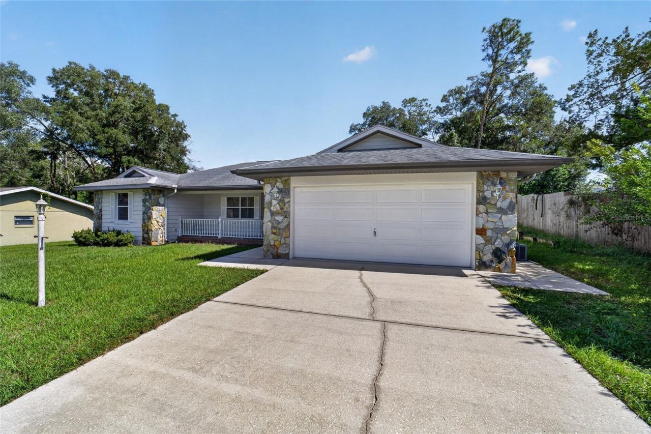 936 Maple Avenue , Inverness, FL 34452 Photo
