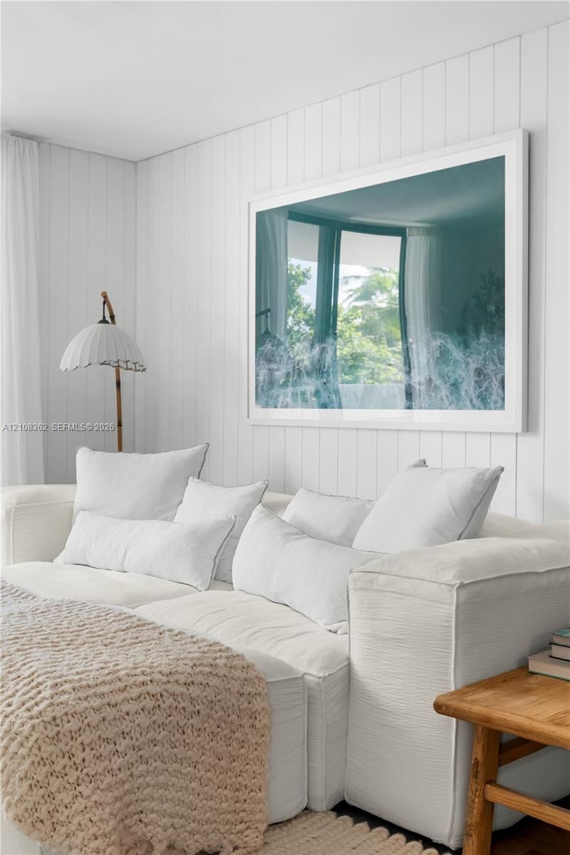 4301 Collins Ave , Unit 207, Miami Beach, FL 33140 Photo