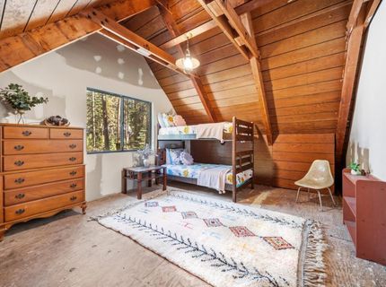 51858 Tamarack Crescent, Soda Springs, CA 95728 Photo