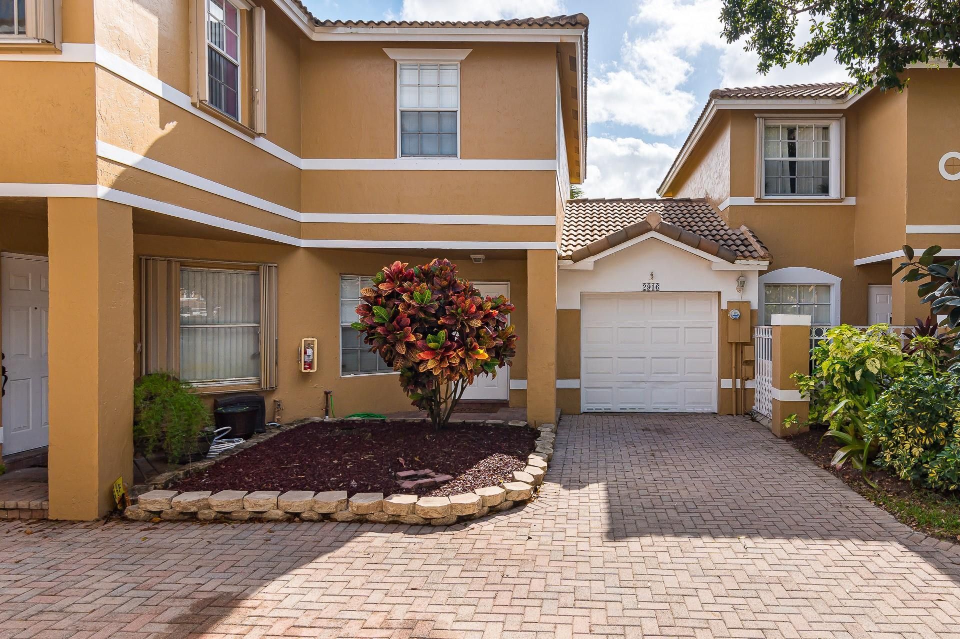2916 NW 99th Terrace, Sunrise, FL 33322 Photo