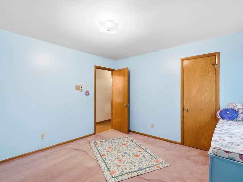 320 Briarwood Drive, Columbus, OH 43213 Photo 31