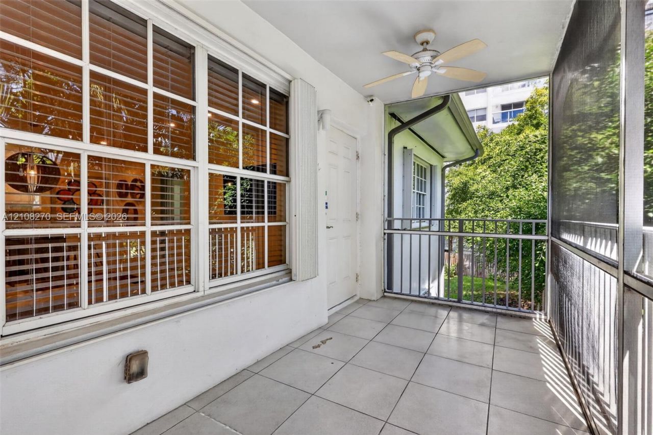 1125 99th St, Unit 12, Bay Harbor Islands, FL 33154 Photo