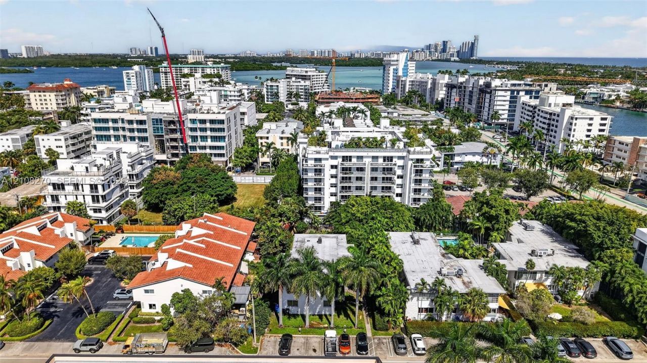 1125 99th St, Unit 12, Bay Harbor Islands, FL 33154 Photo