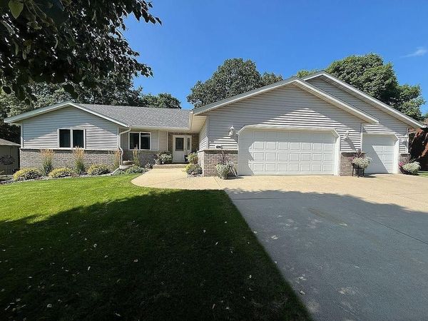 126 Linden Avenue , Alexandria, MN 56308