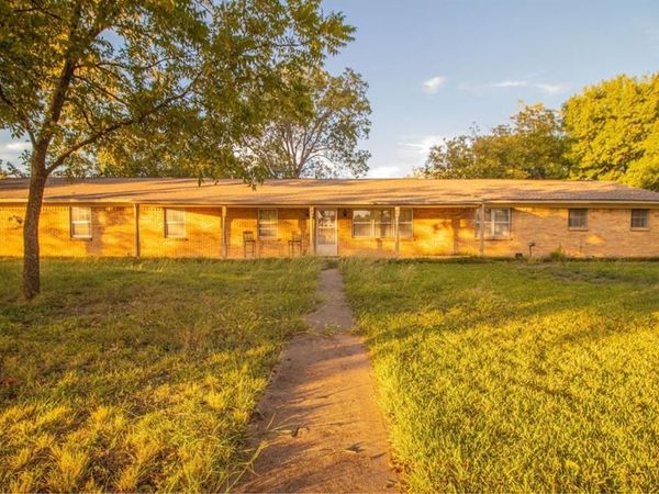 317 Shady Brook Lane, Cedar Hill, TX 75104