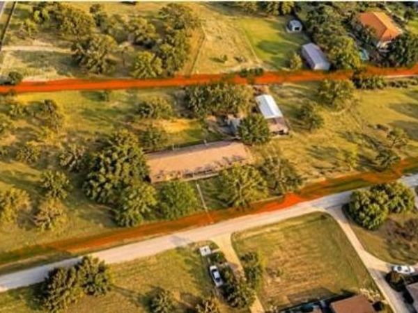 317 Shady Brook Lane, Cedar Hill, TX 75104