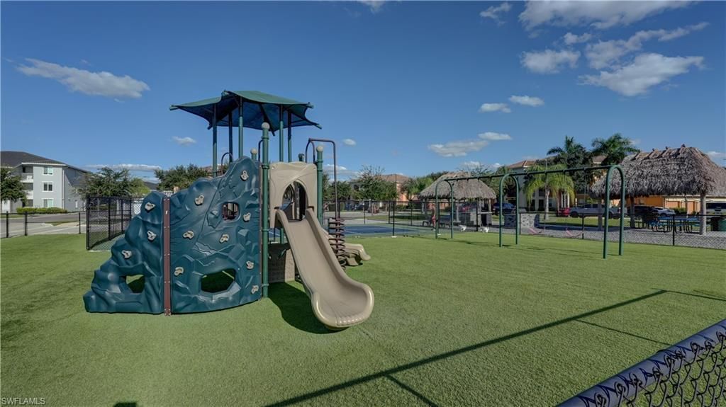 2904 Tuscan Dr, Unit 101, Cape Coral, FL 33909 Photo