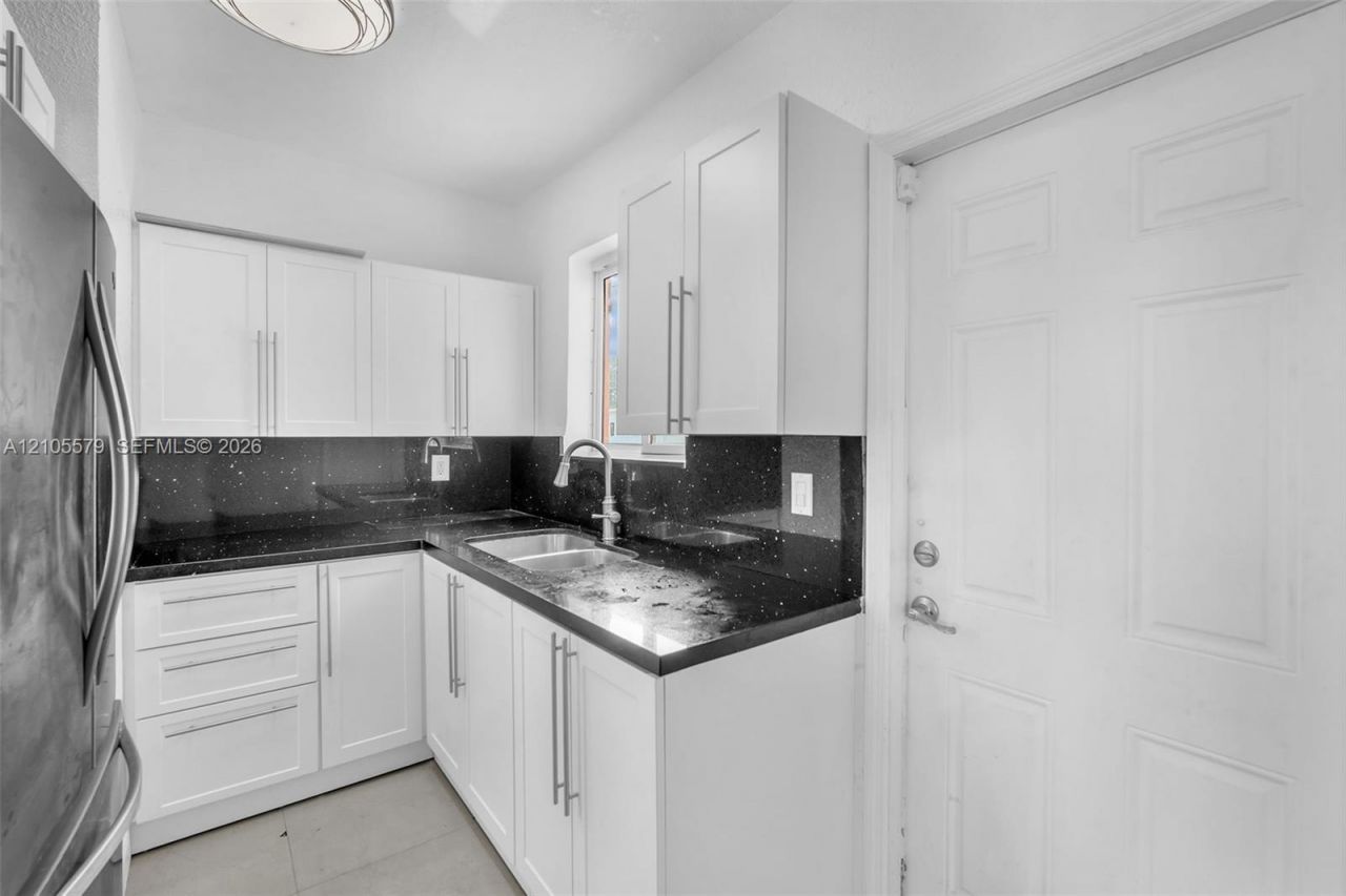 1750 NW 185th St , Miami Gardens, FL 33056 Photo