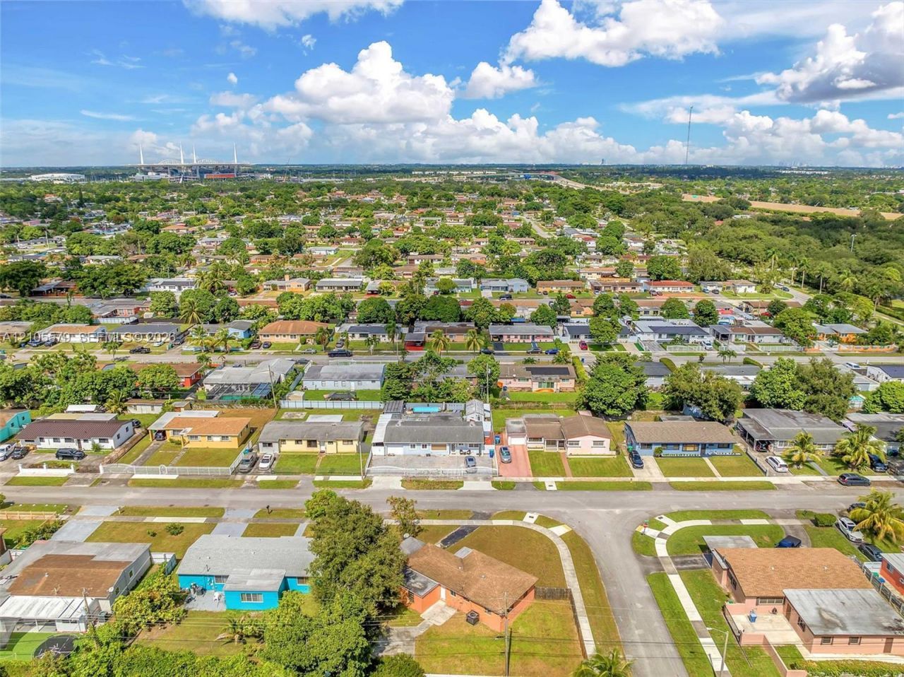 1750 NW 185th St , Miami Gardens, FL 33056 Photo