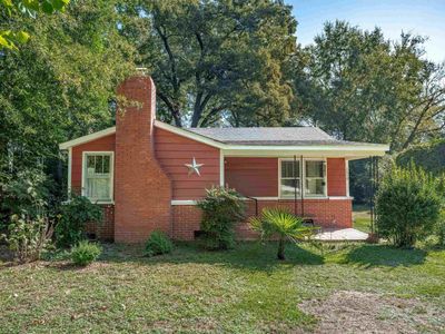 1510 Sarsfield , Camden, SC 29020