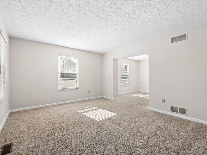 5283 Merrybell Lane, Grove City, OH 43123 Photo 4