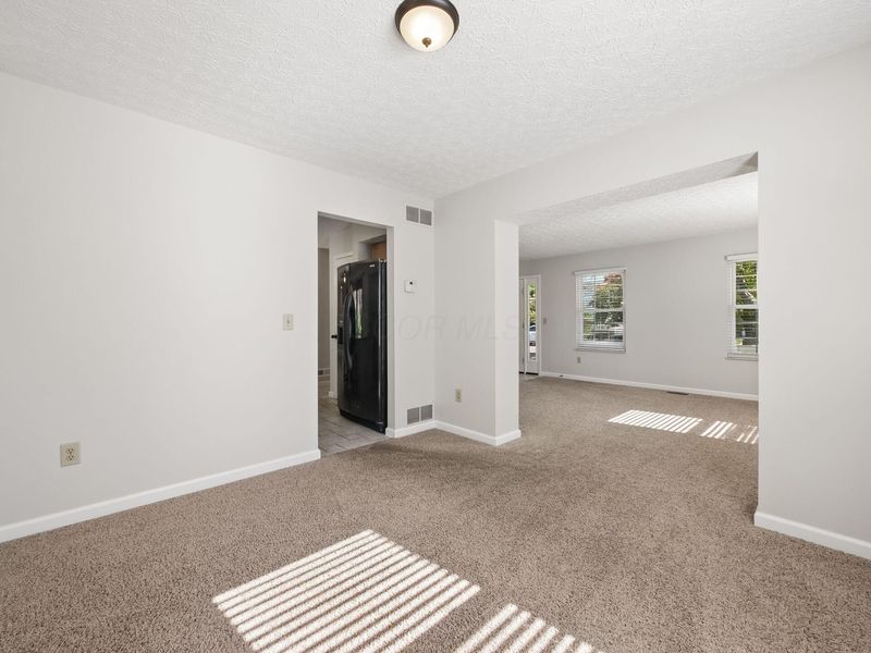 5283 Merrybell Lane, Grove City, OH 43123 Photo 7