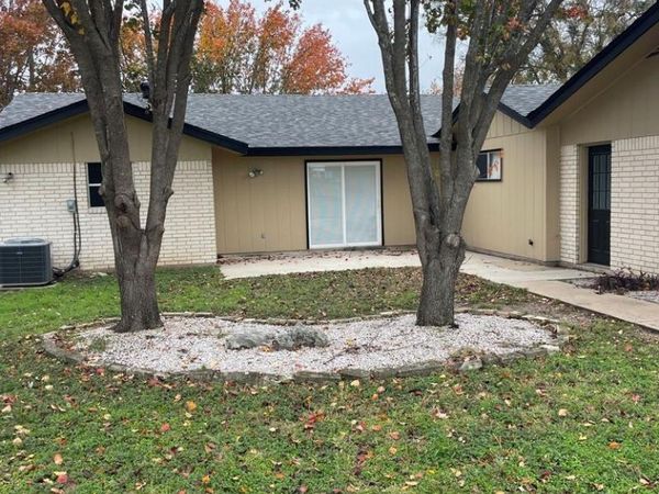 300 Evergreen ST , Burnet, TX 78611