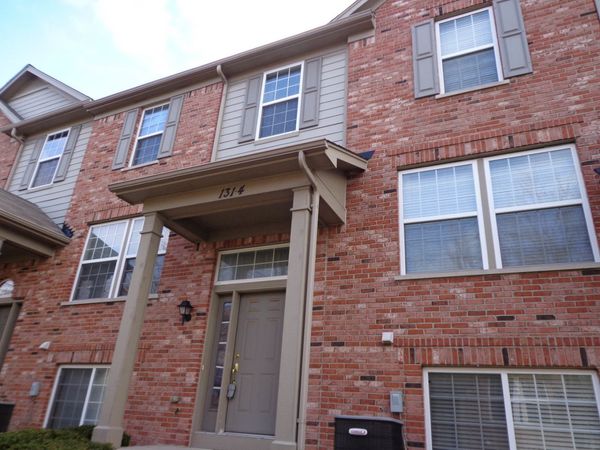 131 Bristol Lane , Unit 4, Wood Dale, IL 60191