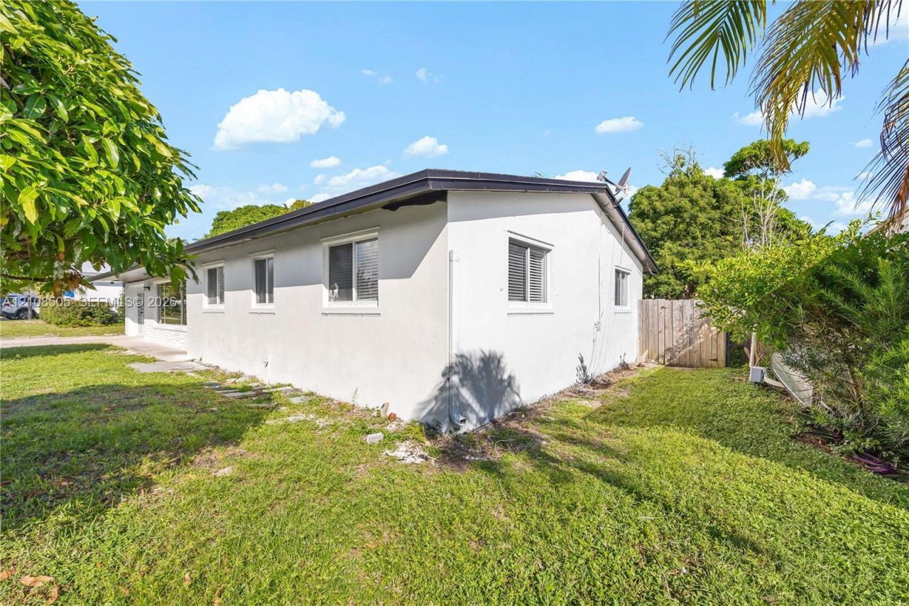 227 SW 13th Ave , Boynton Beach, FL 33435 Photo