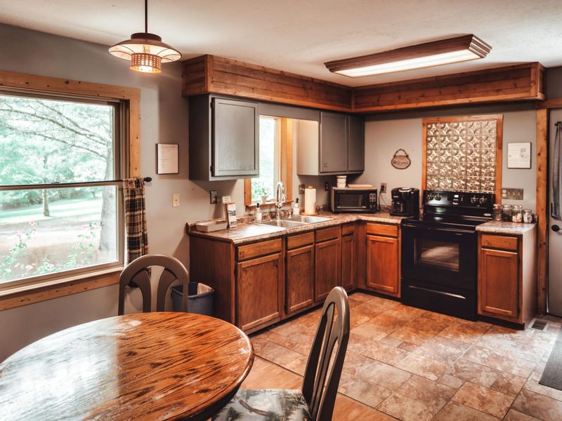 16372 Kreashbaum Road, Rockbridge, OH 43149 Photo 4