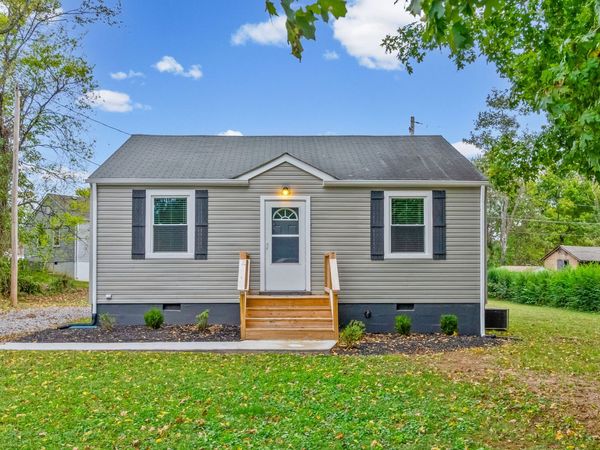 303 Park Ln , Clarksville, TN 37042